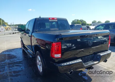 2018 Ram 1500 Big Horn 4X4 5'7 Box z USA, uszkodzony, nr VIN 1C6RR7LT1JS243227